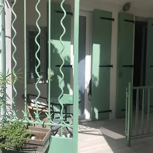  Apartment Vieil Antibes, Ravissant 2p Avec Petite Terrasse France